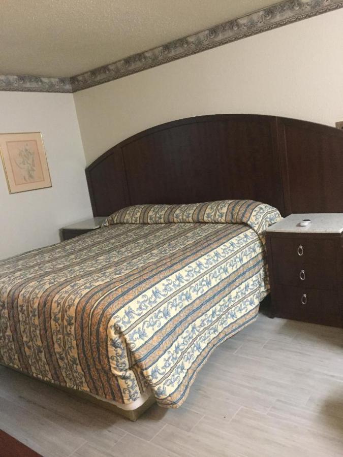 Regency Inn Norco Kültér fotó