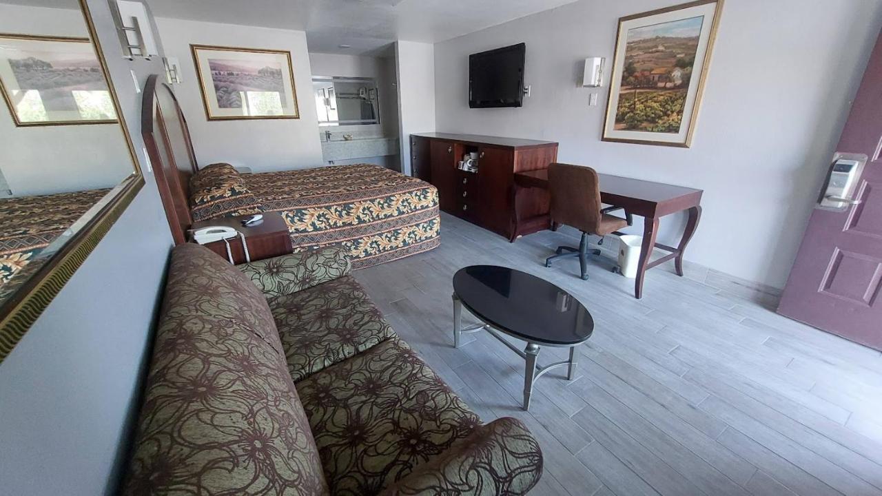 Regency Inn Norco Kültér fotó