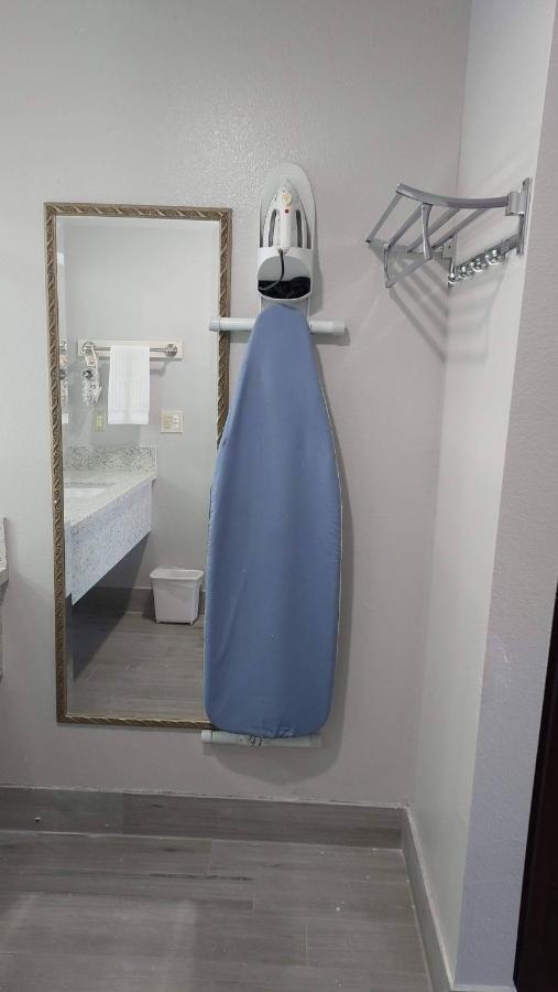 Regency Inn Norco Kültér fotó