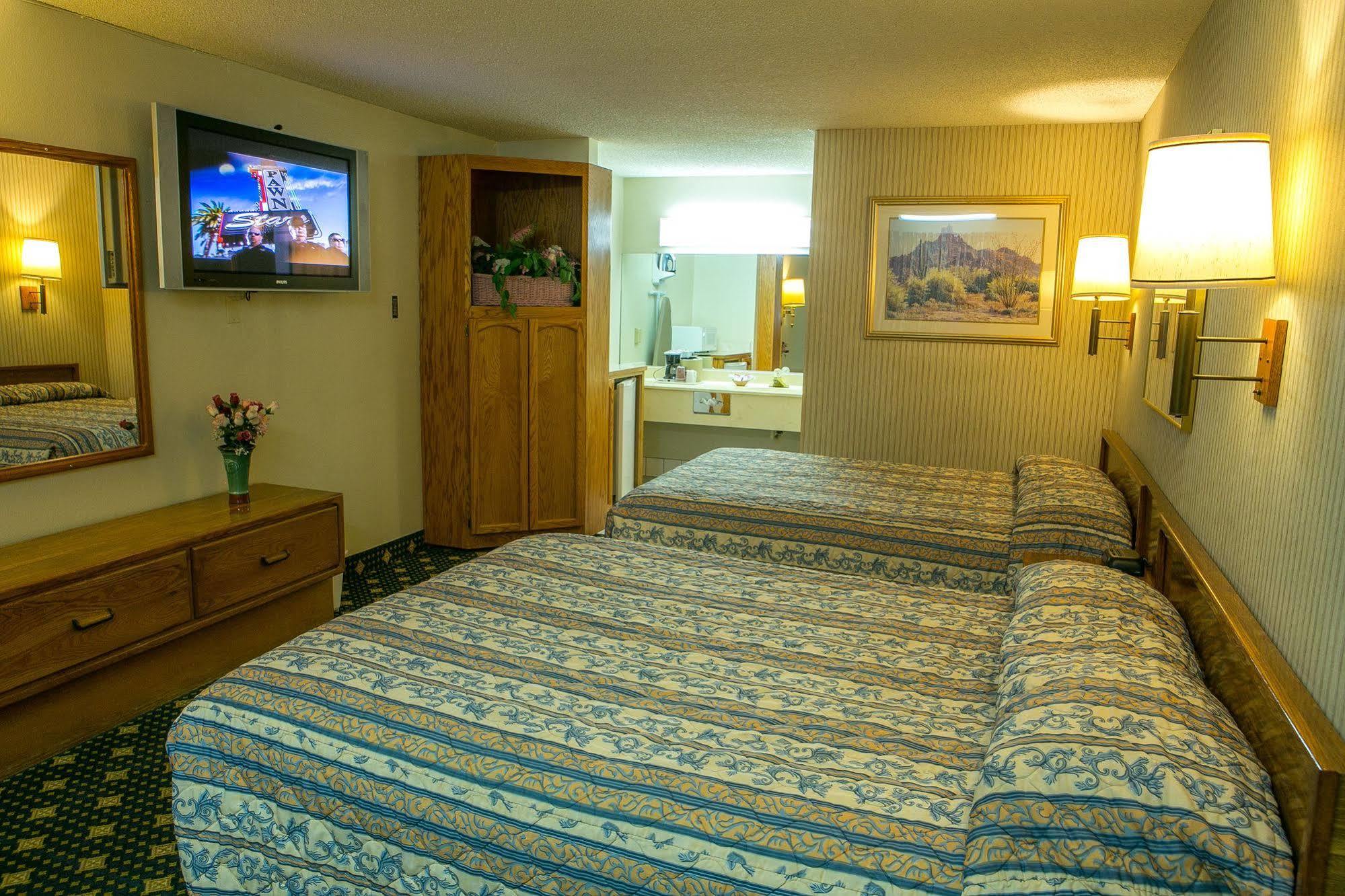Regency Inn Norco Kültér fotó