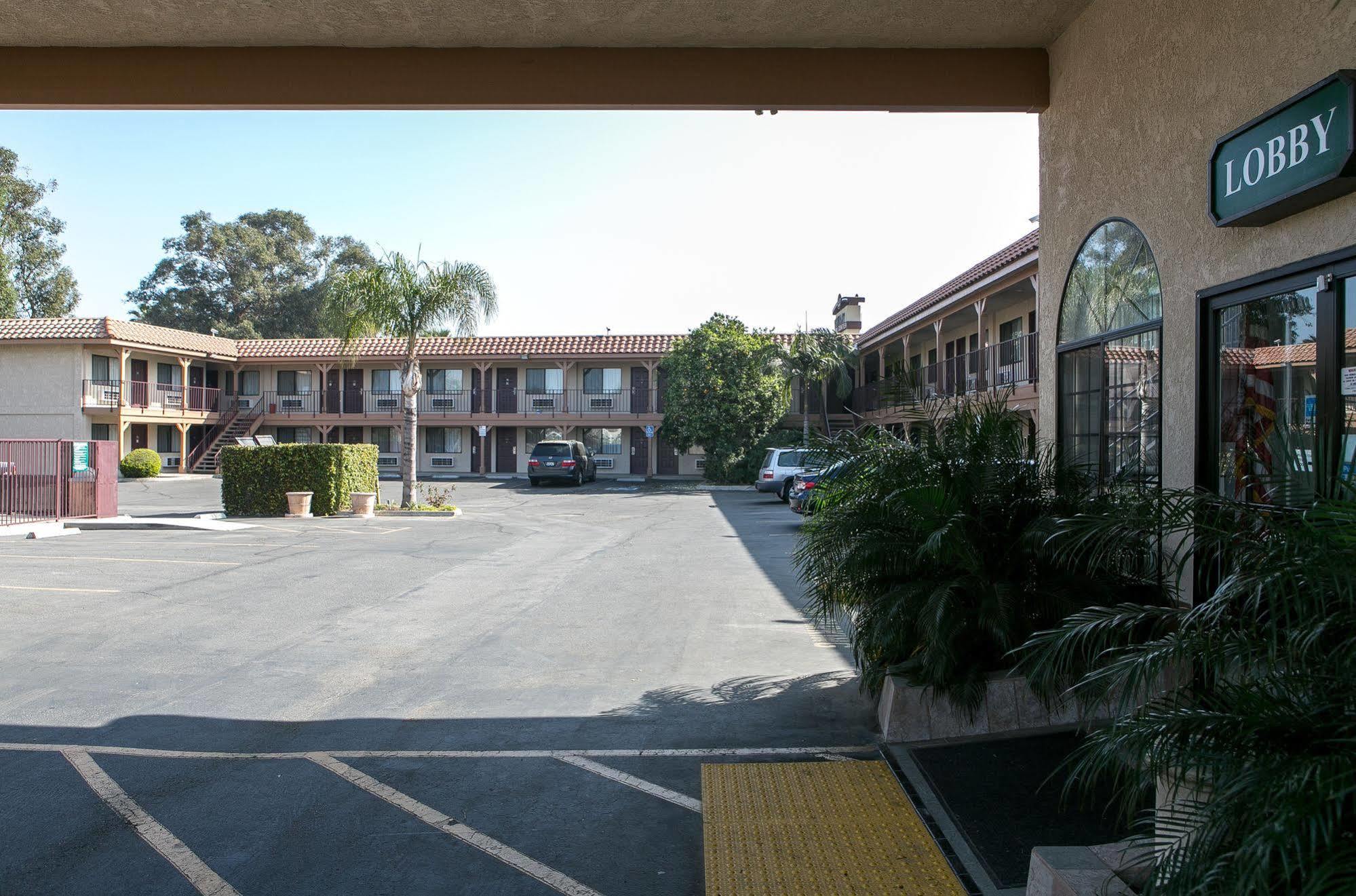 Regency Inn Norco Kültér fotó
